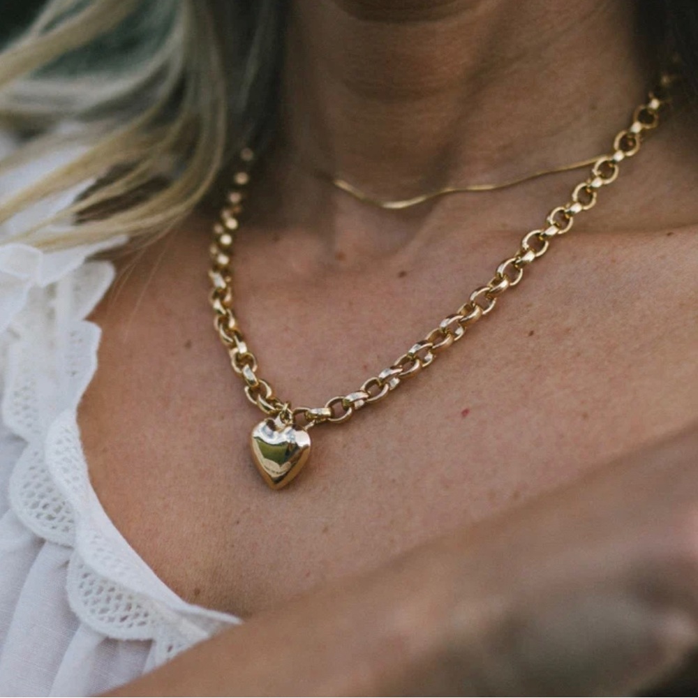 Alexa Leigh Puff Love Necklace